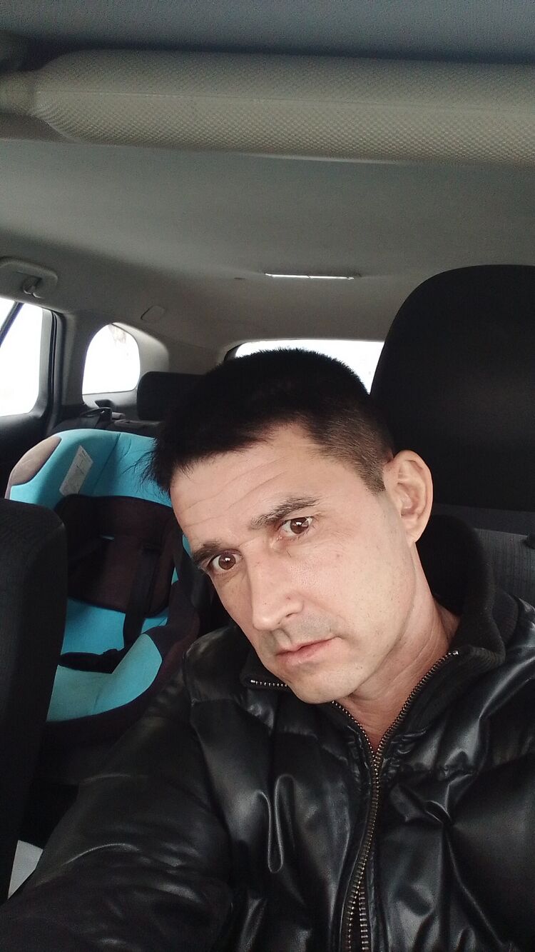  51144726  Nik, 45 ,    