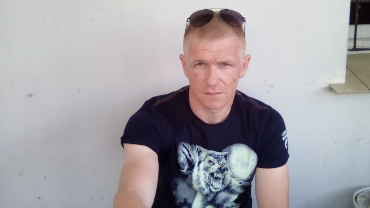  ,   Misha, 39 ,   