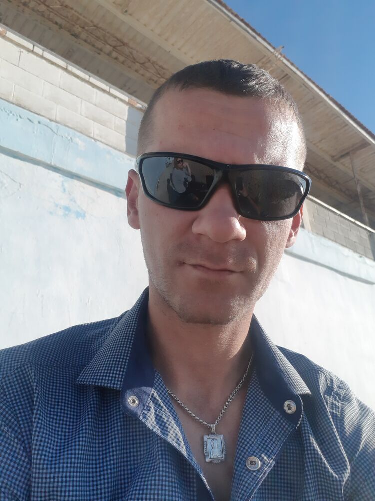  24369326  , 38 ,    