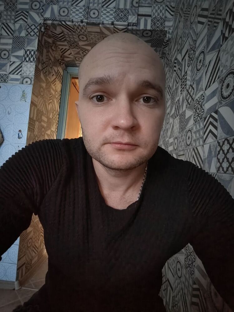  40481686  , 33 ,    