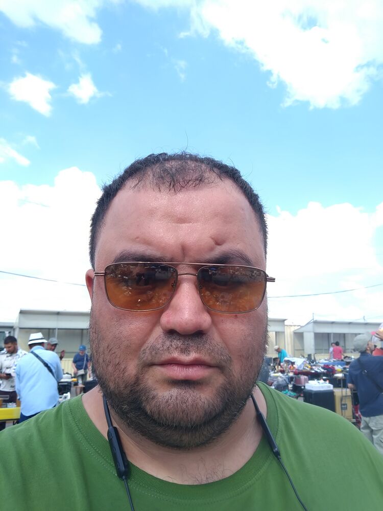  52859196  , 33 ,    -