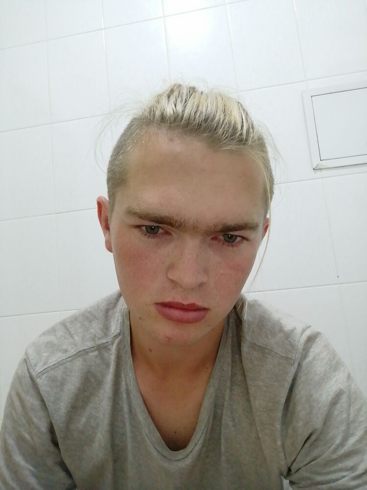  52149256  Slavik, 21 ,    --