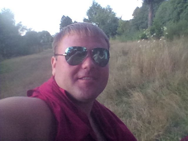  16909926  Maks, 30 ,    