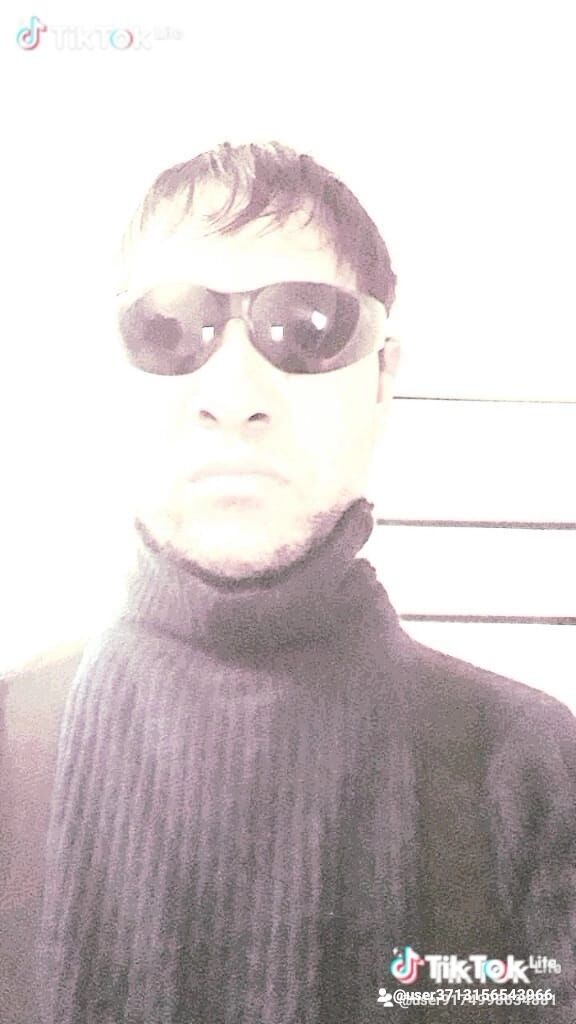  ,   Dextich, 39 ,   ,   
