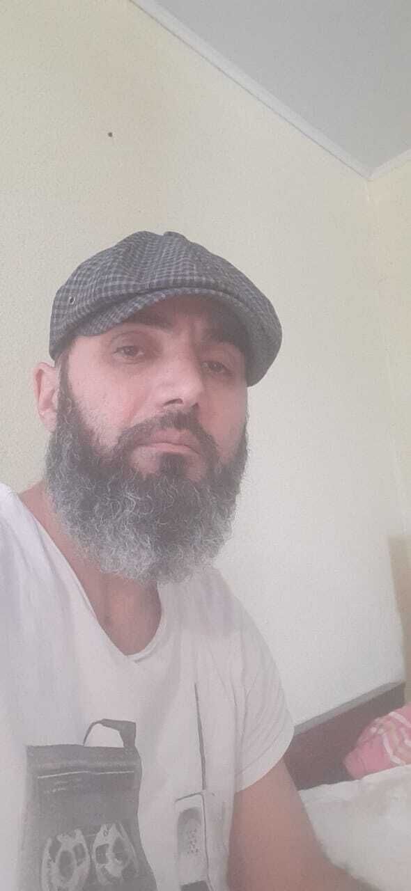  33171066  Salih, 43 ,    