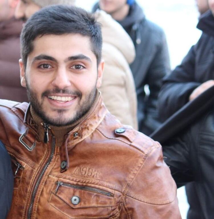  34744686  Ahmad, 28 ,    