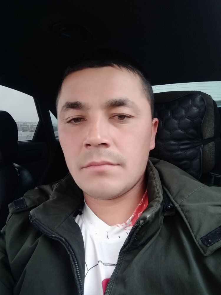  39321856  Nurik, 31 ,    