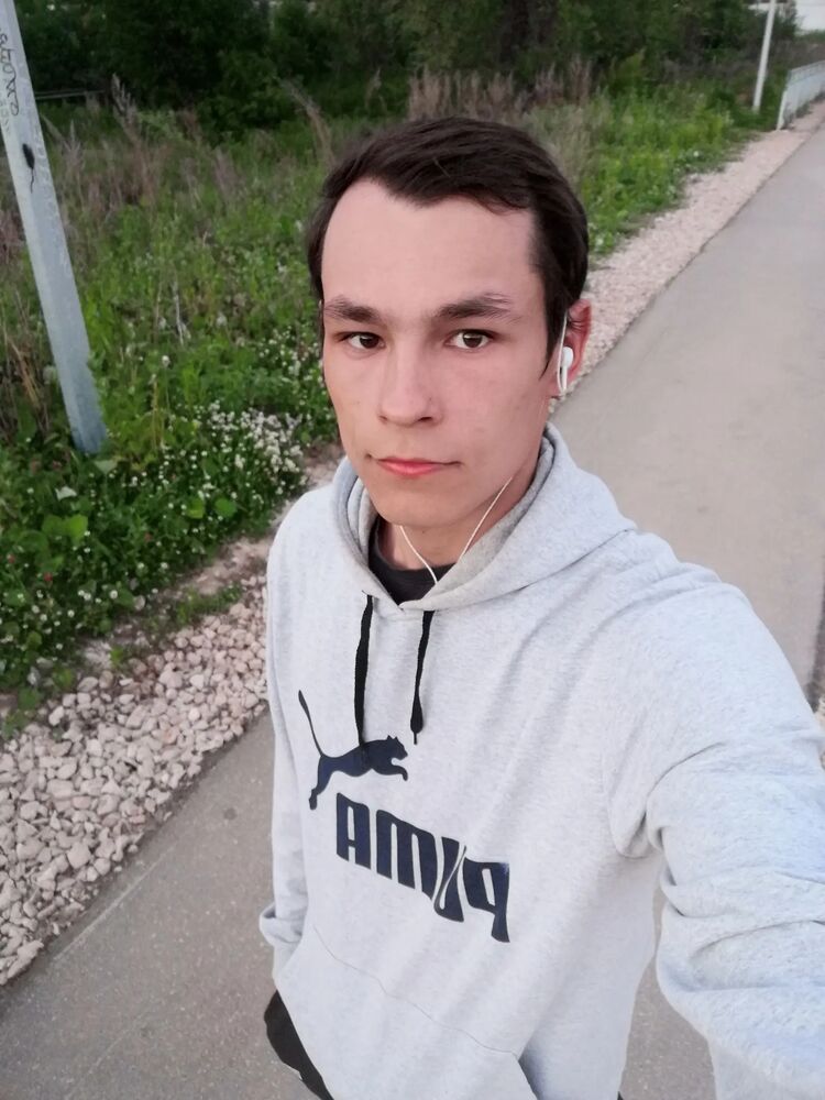  29232336  Vlad, 26 ,    