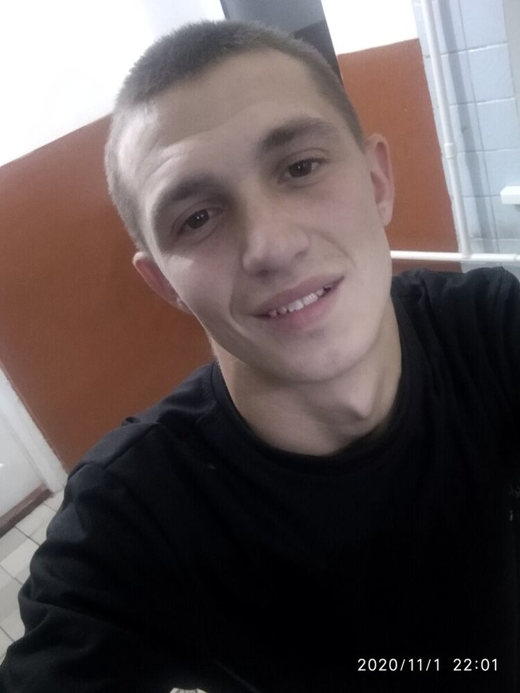  21633446  Artem, 27 ,    