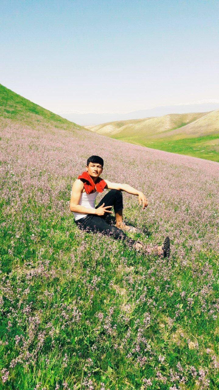  30345516  Muhriddin, 22 ,    