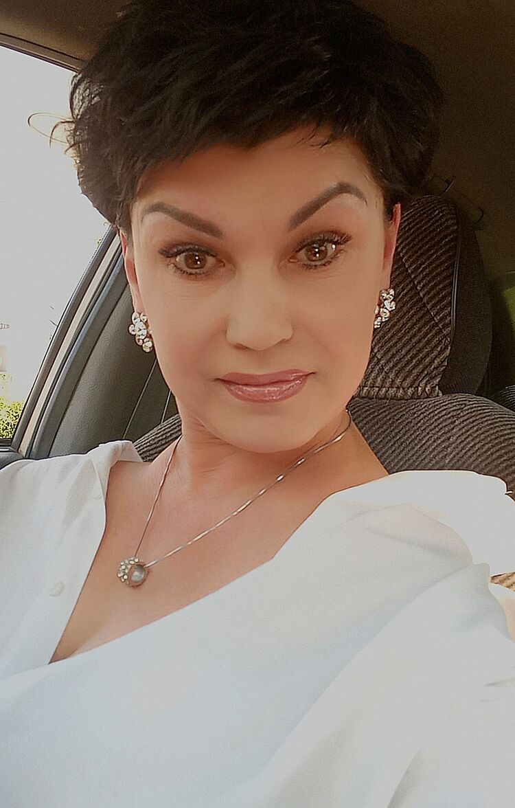  52994996  Natalya, 55 ,    