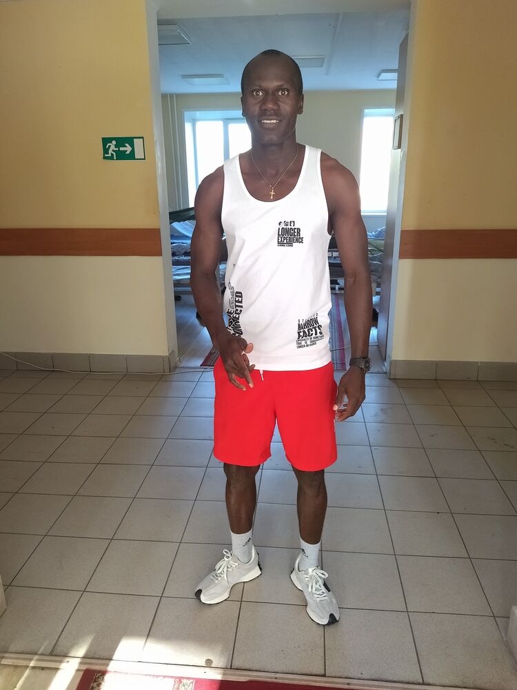  47485356  Inussa, 35 ,    