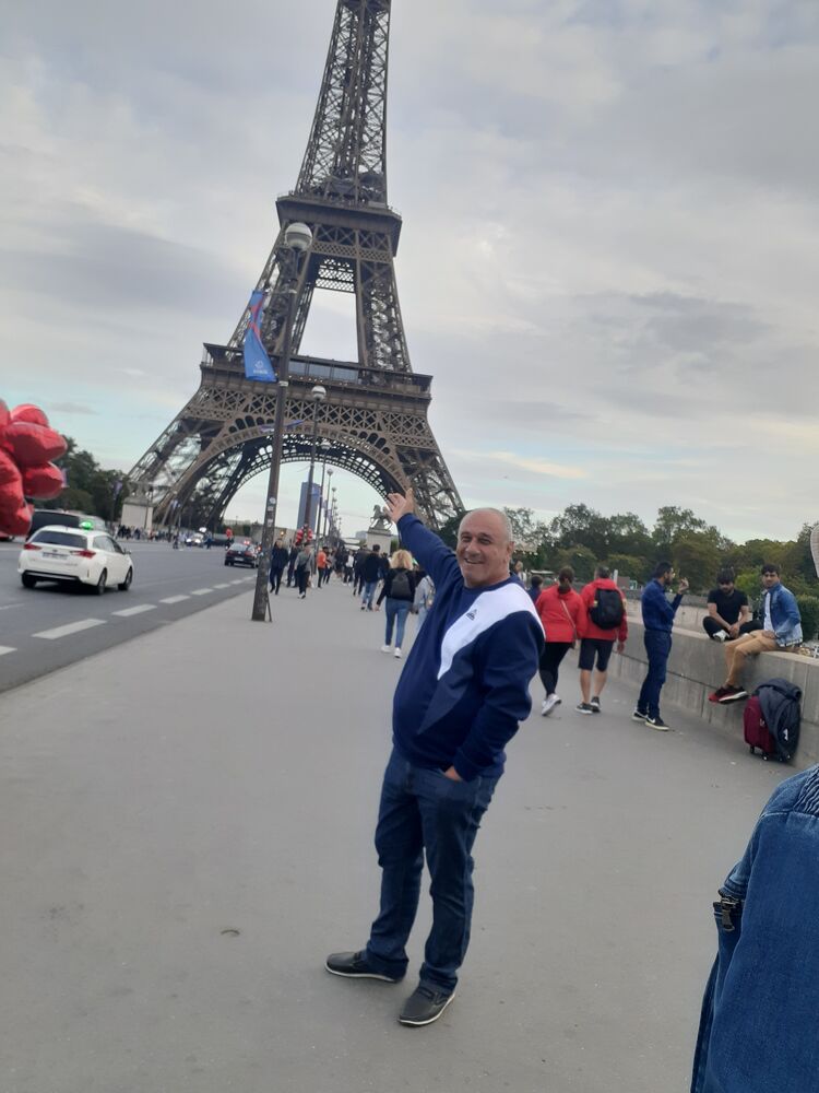  44457736  Artak, 56 ,    Roanne