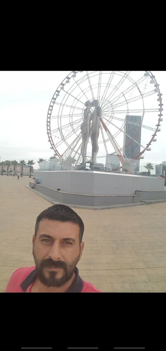  20670836  Serkan, 44 ,    