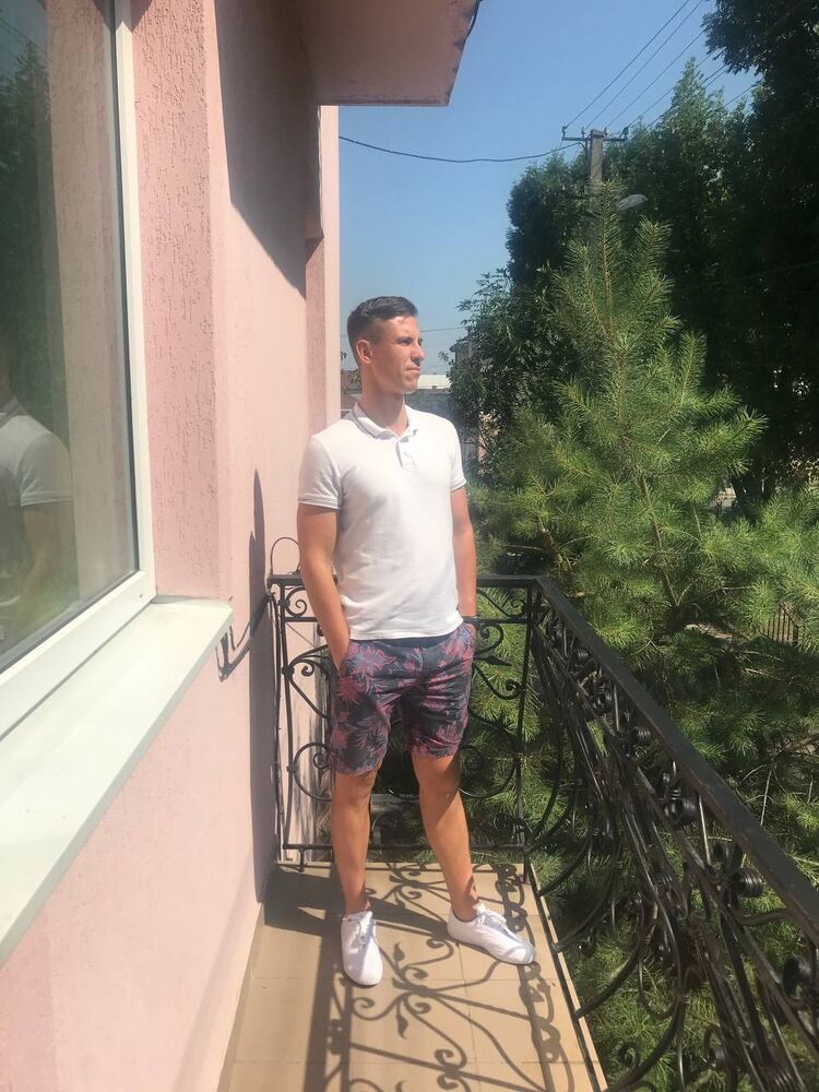 ���������� ����, ���� ������� Just _A _Man, 40 ���, ������������ ��� ������, ����� � ���������