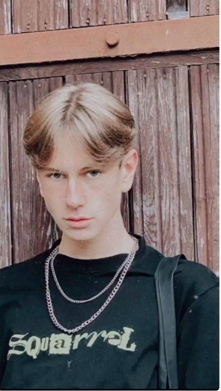  37395596  , 21 ,    -