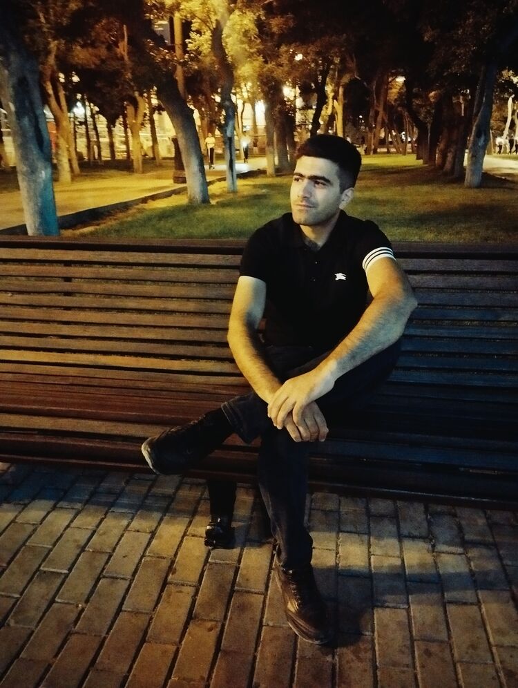  53638376  RAUF, 29 ,    