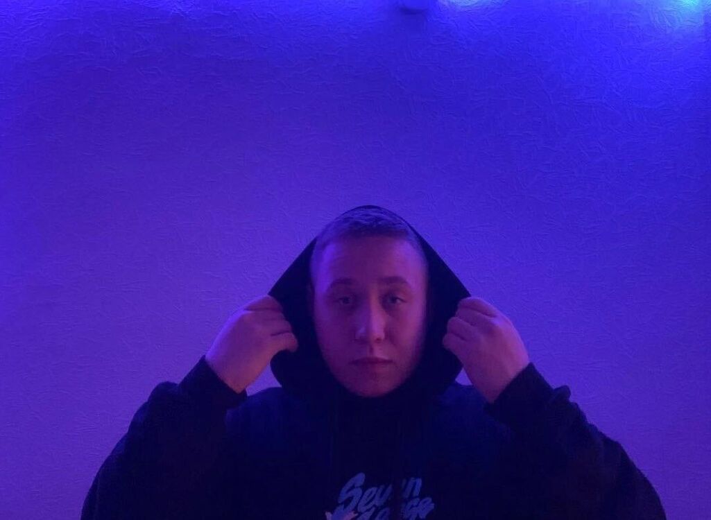 40875066  , 20 ,    