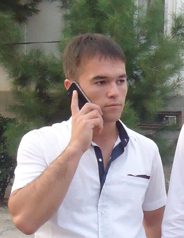 ,   Maxmudov, 32 ,   , 