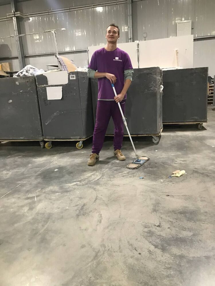  ,   , 28 ,   ,   