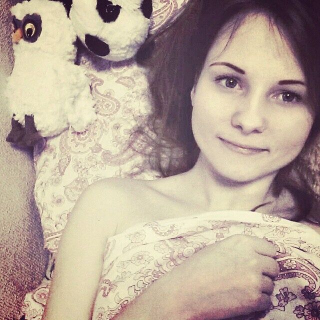  6859326  Anne, 29 ,    -