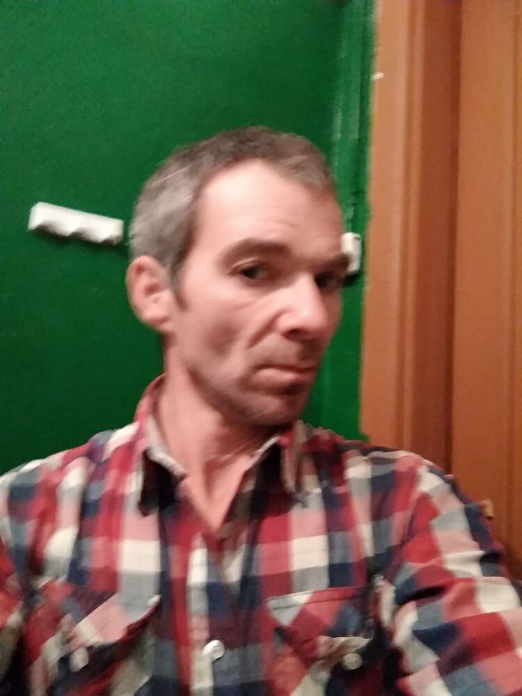  ,   Robert, 48 ,   