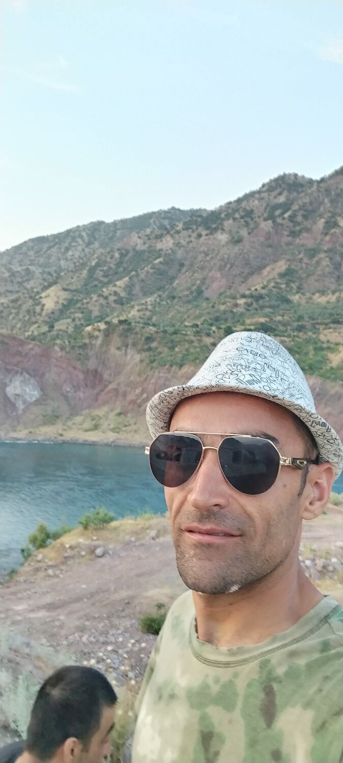  44799826  Tajikistan, 34 ,    