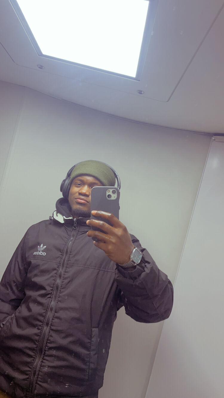 ���� 48627796 ����� Jordi Zeke, 25 ���, ���� ���������� � ������