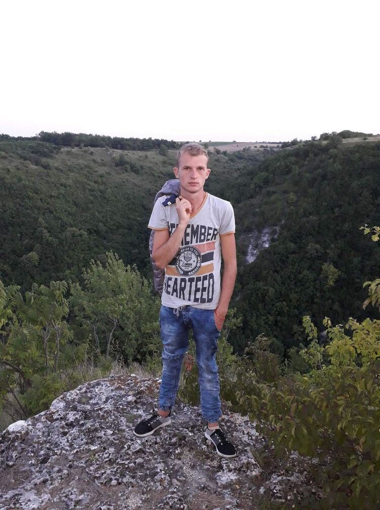  ,   Iurie, 27 ,   ,   , c 
