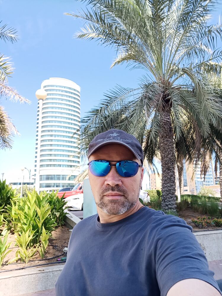 51813036  , 48 ,    