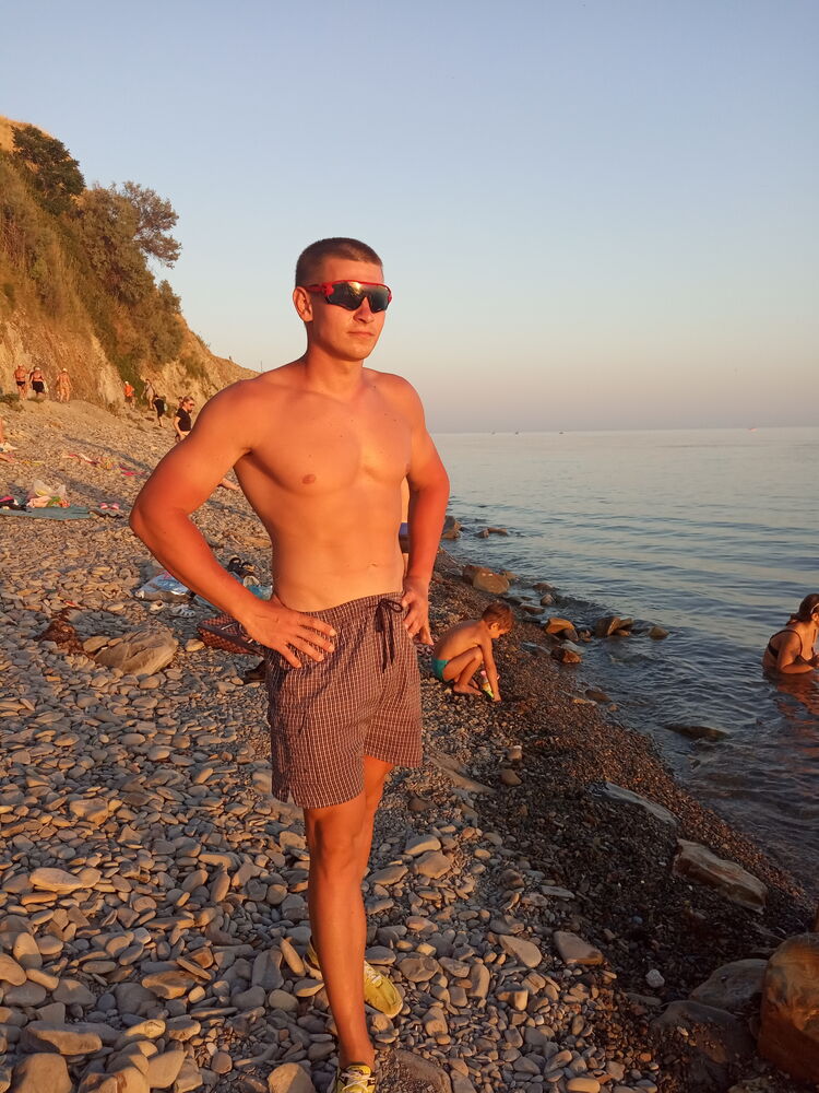  ,   Dmitry, 32 ,   ,   , c , 