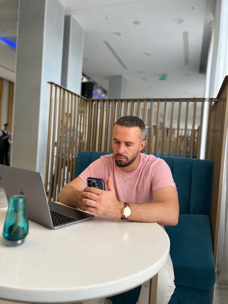 ���� 47303476 ������� ����, 43 ����, ���� ���������� � ������