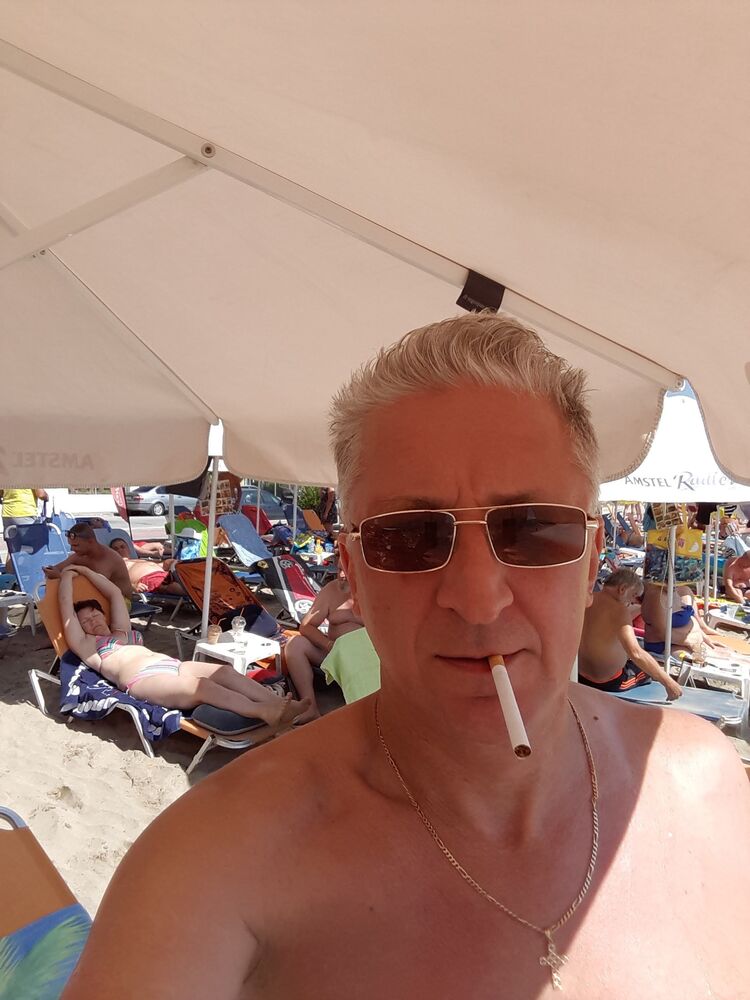  23054516  ROMAN, 57 ,    