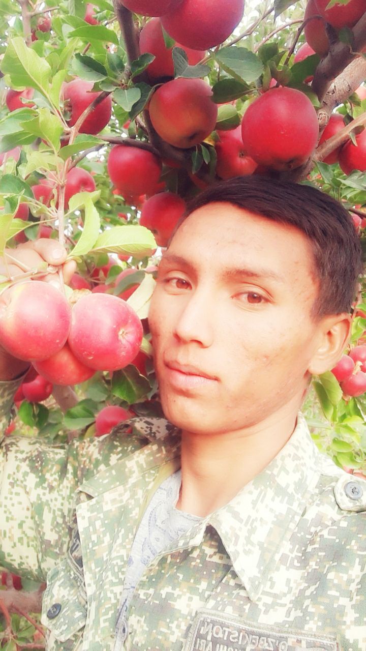  24247886  Rustam, 32 ,    