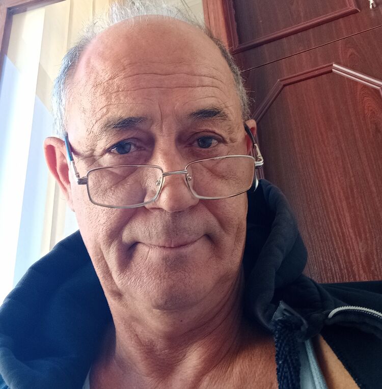  38486876  , 65 ,    