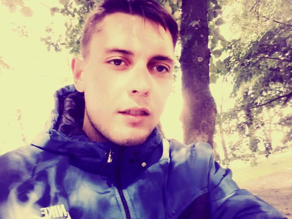  16386286  Ne Genat, 38 ,    