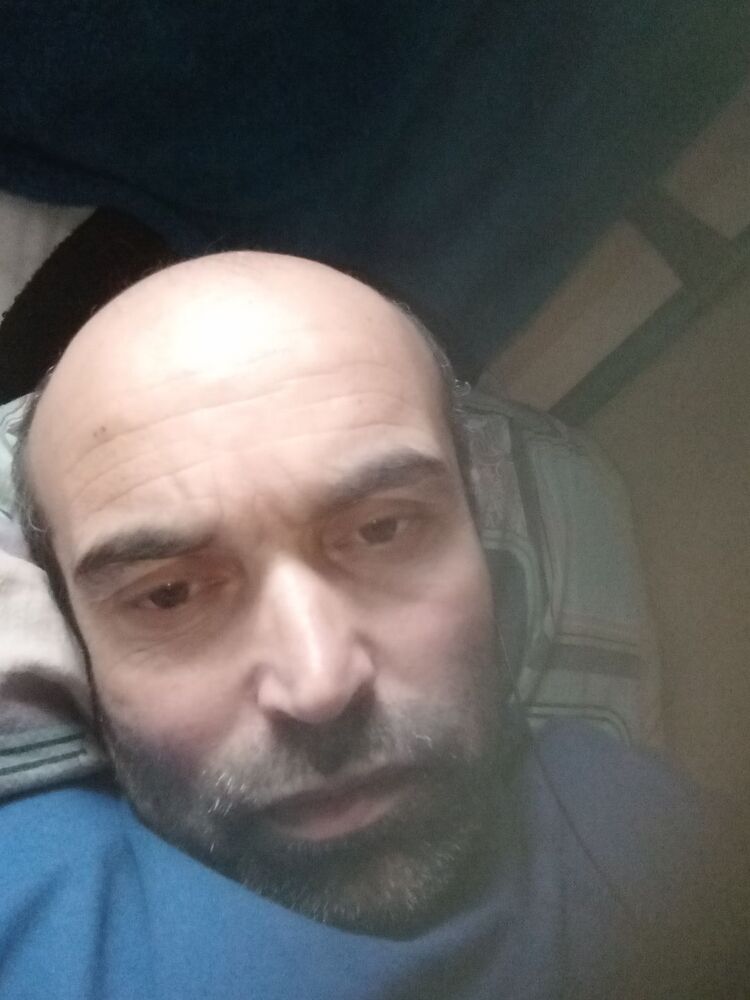  51314616  Abduraim, 41 ,    
