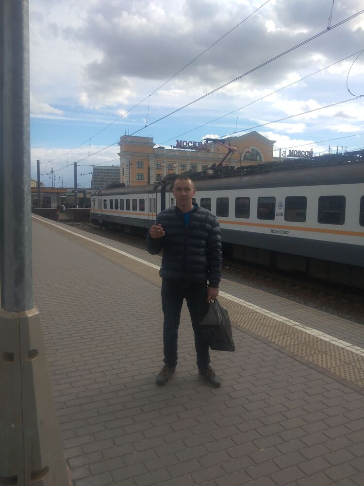  27138156  Evgeny, 36 ,    