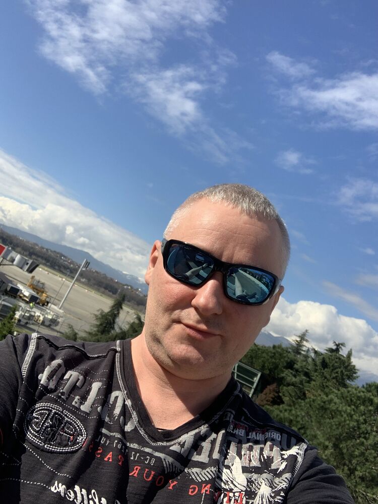  41771806  , 49 ,    