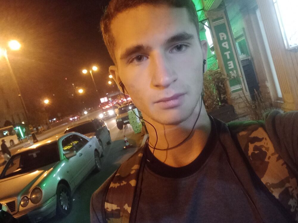  24220606  Emin, 25 ,    