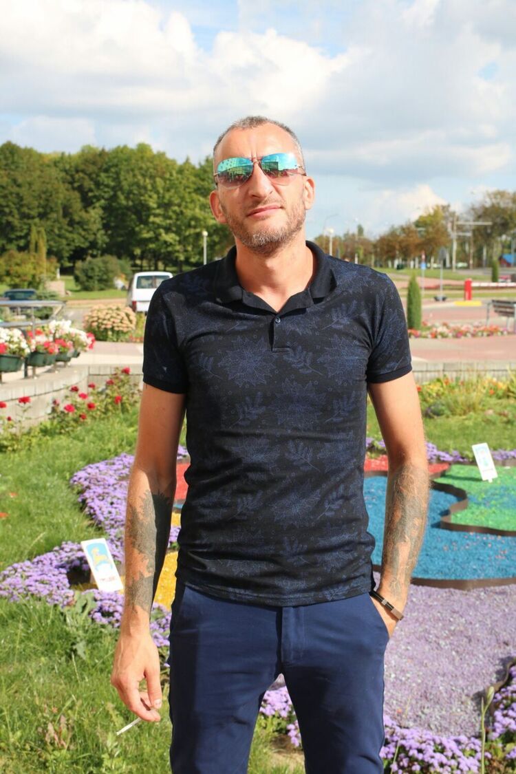  ,   Genady, 39 ,   ,   , 