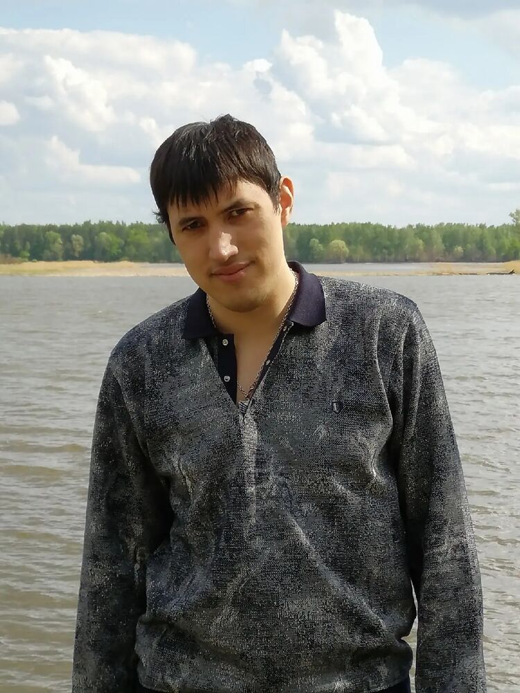  36712526  Sergey, 31 ,    