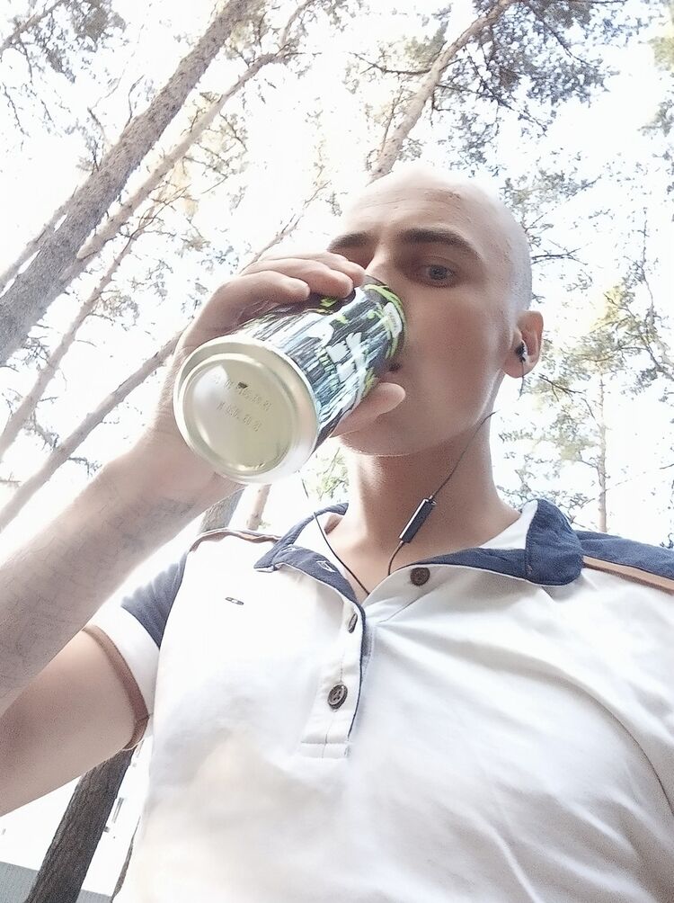  19623836  Dima, 32 ,    