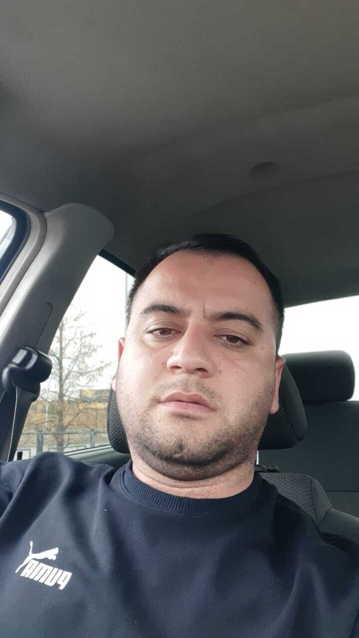  37435676  , 32 ,    