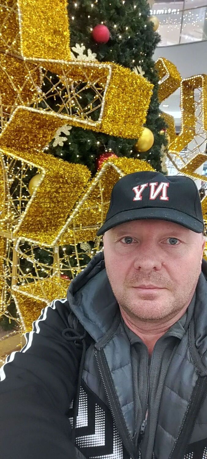  ,   Dgekson, 45 ,     , c 