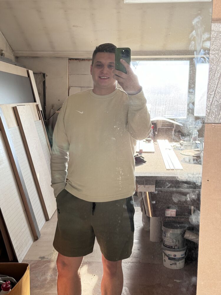  45666156  , 33 ,    