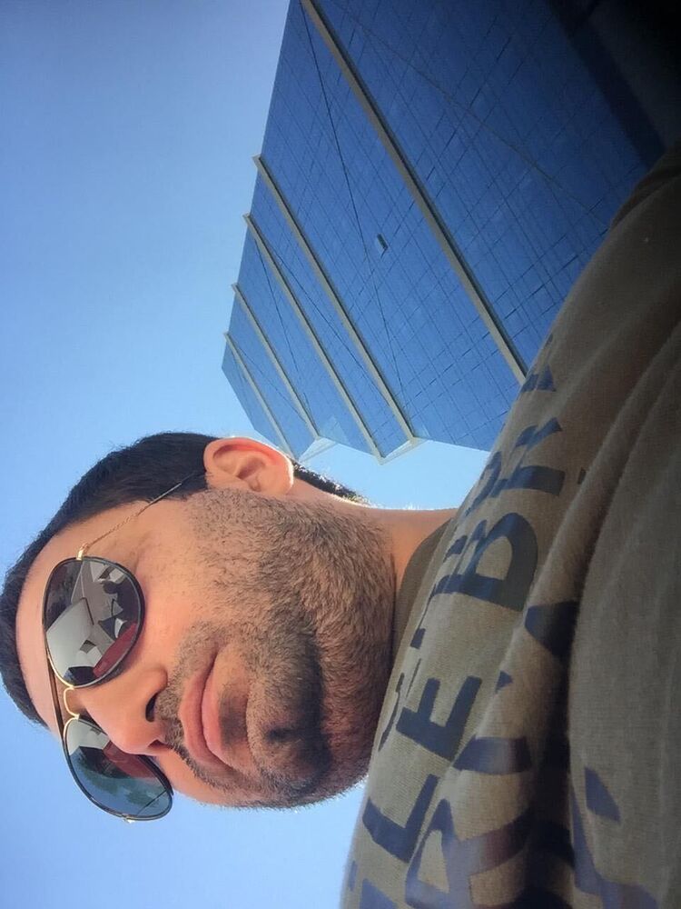  28477436  Tamerlan, 36 ,    Essen