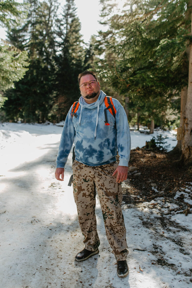  40580596  , 41 ,    --