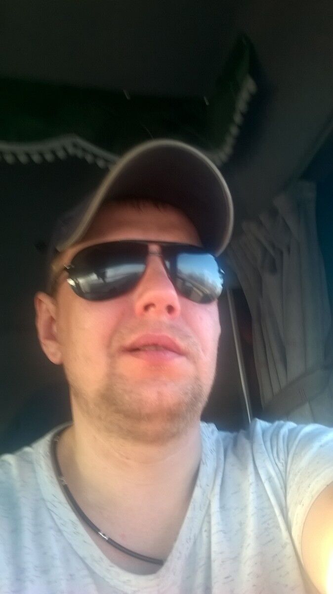  9227016  Dimon, 44 ,    