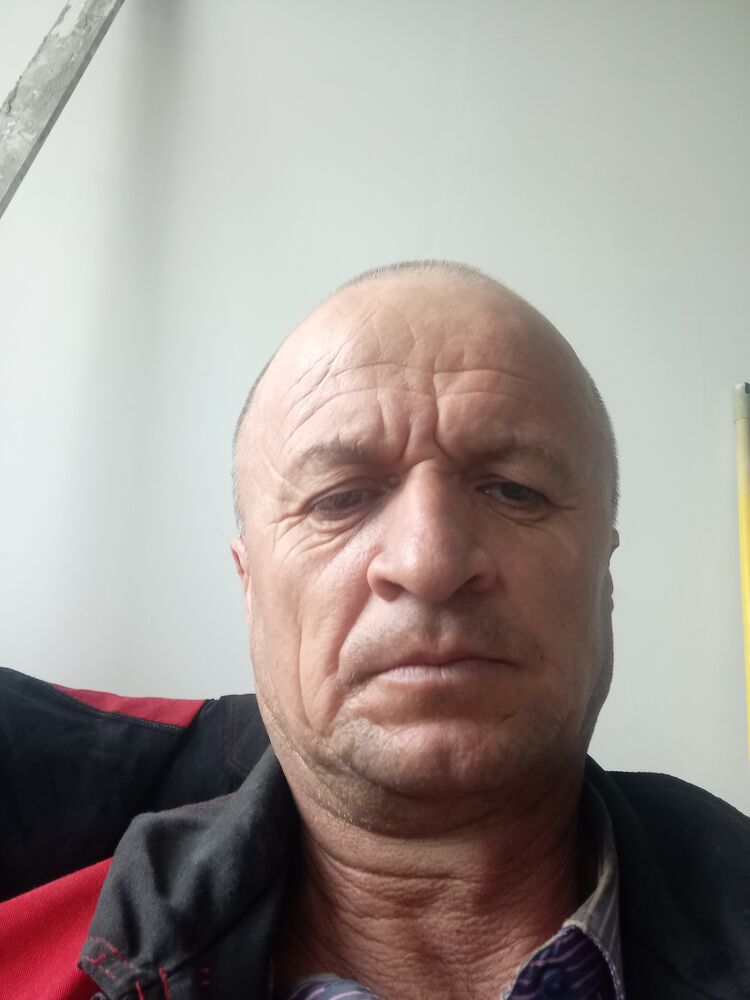  35904506  , 52 ,    